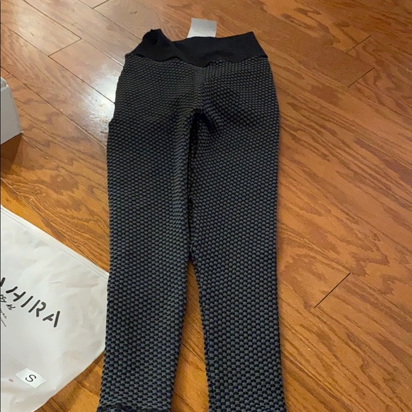 Workout pants - Picture 2 of 4